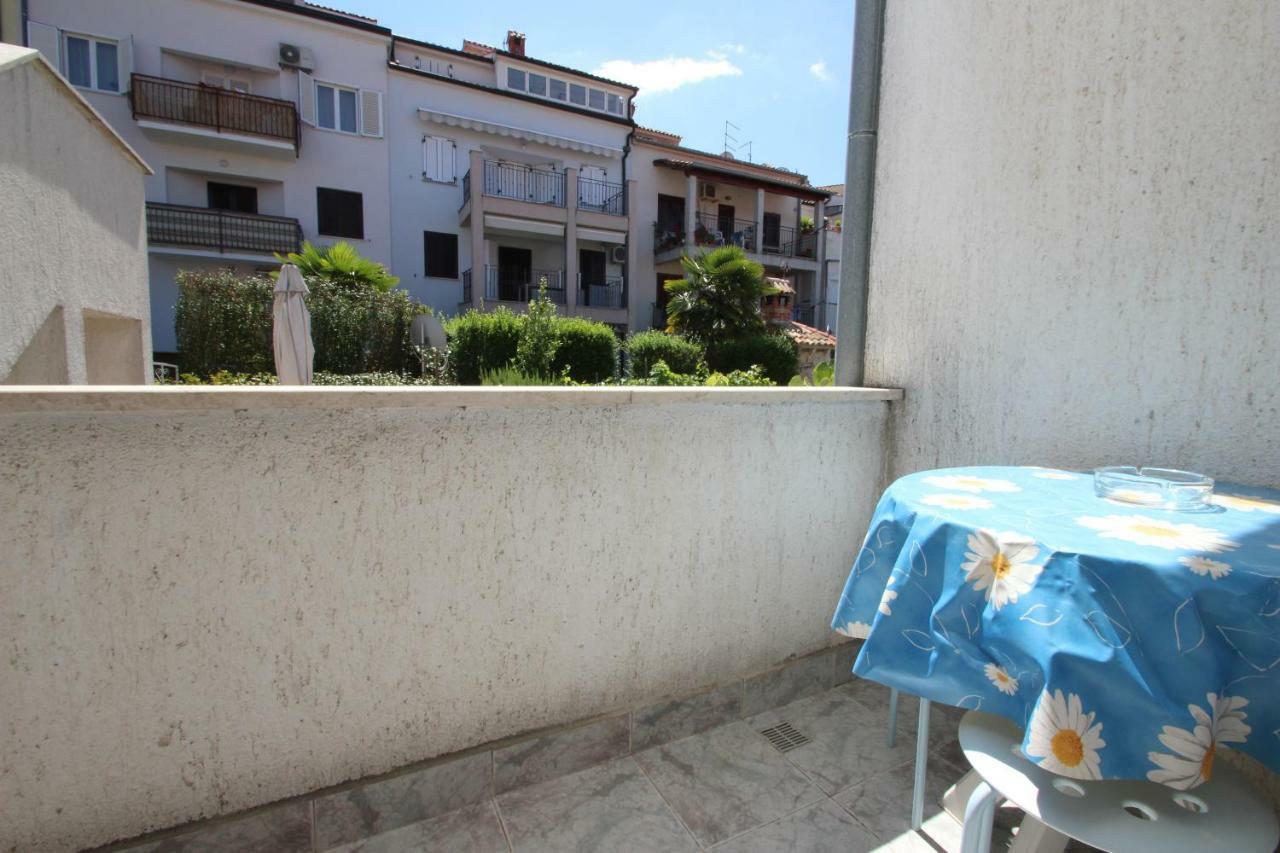 Apartment Sandi Врсар Экстерьер фото